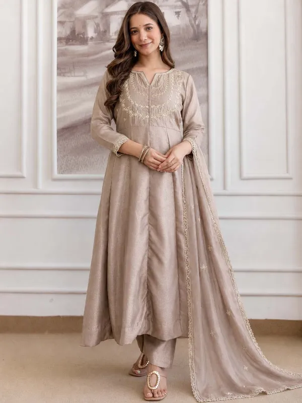 Embroidery_Vichitra_Silk_Anarkali_Kurta_Pant_Set_With_Dupatta_Cream