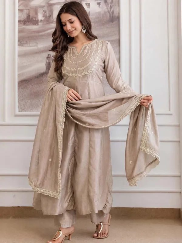 Embroidery_Vichitra_Silk_Anarkali_Kurta_Pant_Set_With_Dupatta_Cream