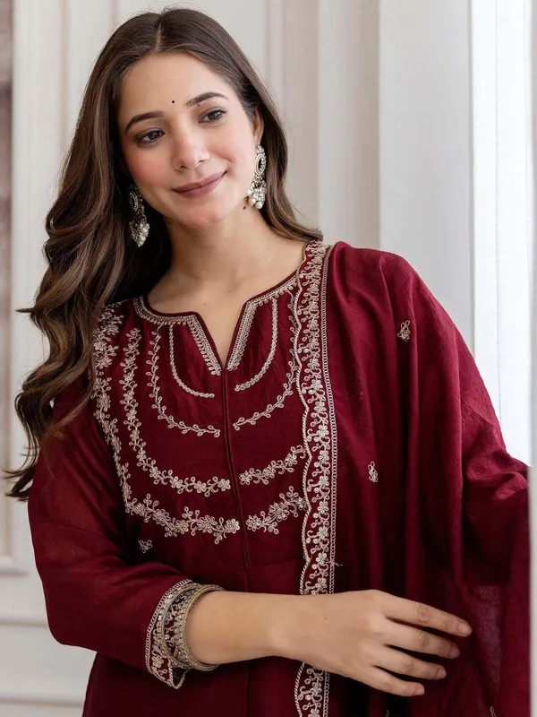 Embroidery_Vichitra_Silk_Anarkali_Kurta_Pant_Set_With_Dupatta_Maroon