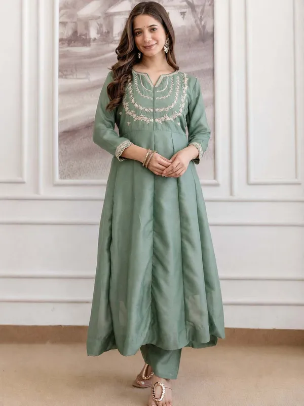 Embroidery_Vichitra_Silk_Anarkali_Kurta_Pant_Set_With_Dupatta_Pista