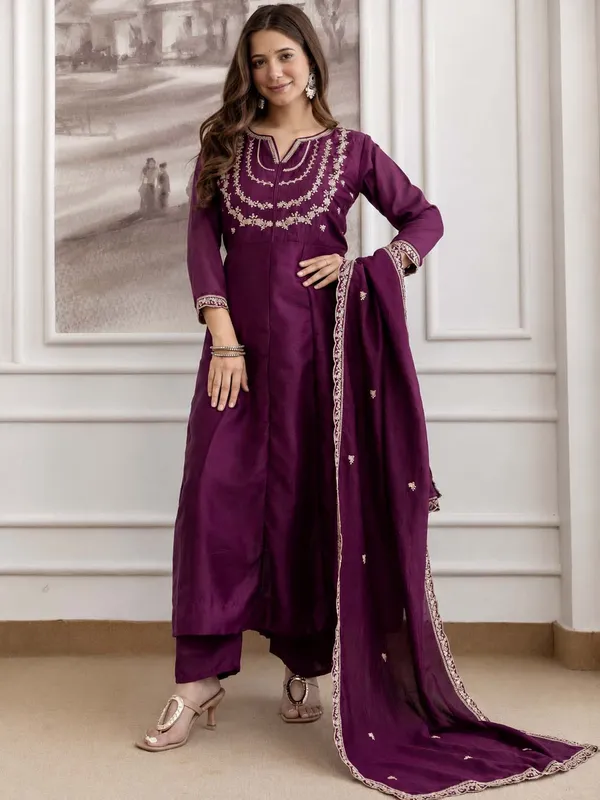 Embroidery_Vichitra_Silk_Anarkali_Kurta_Pant_Set_With_Dupatta_Purple