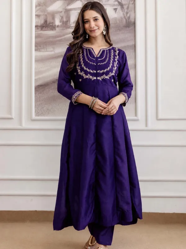 Embroidery_Vichitra_Silk_Anarkali_Kurta_Pant_Set_With_Dupatta_Violet