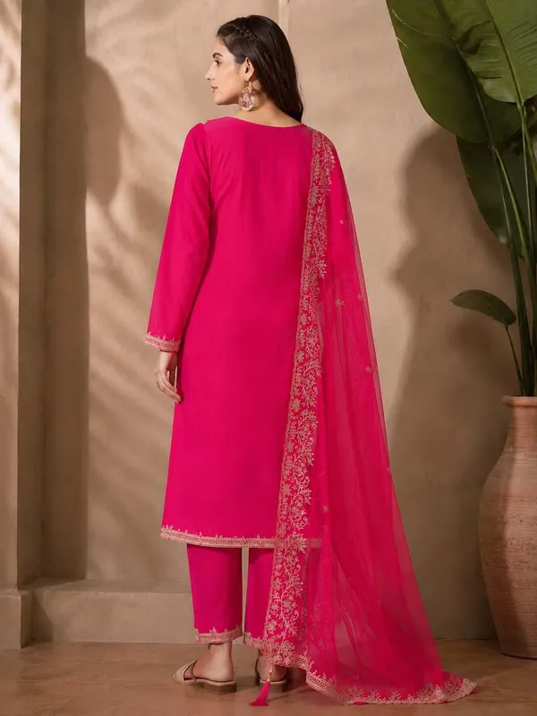 Roman_Silk_Embroidered_Kurta_Set_With_Organza_Dupatta_Straight_Pants_Rani