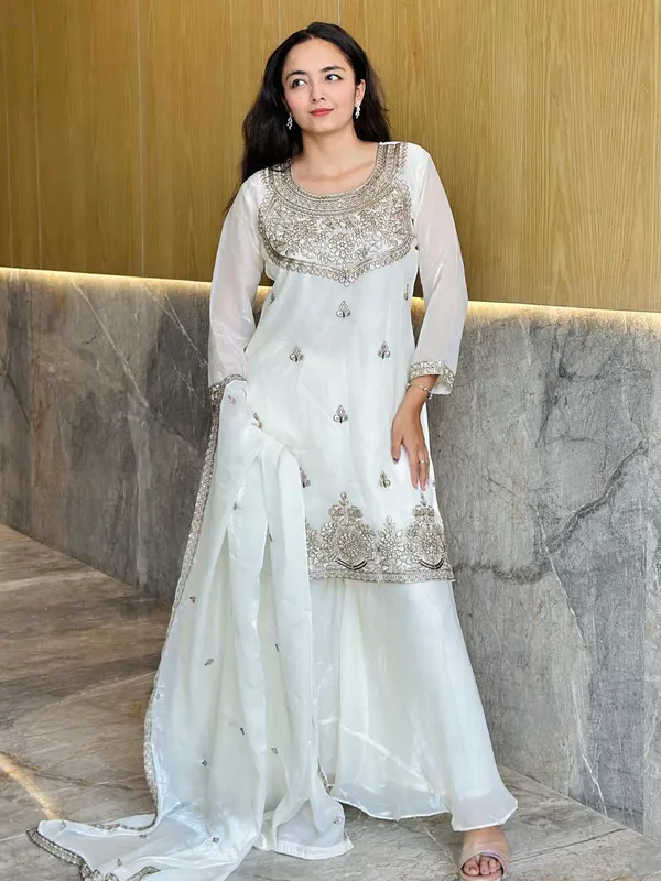 Premium_Satin_Ethnic_Suit_With_Embroidered_Dupatta_Off_White