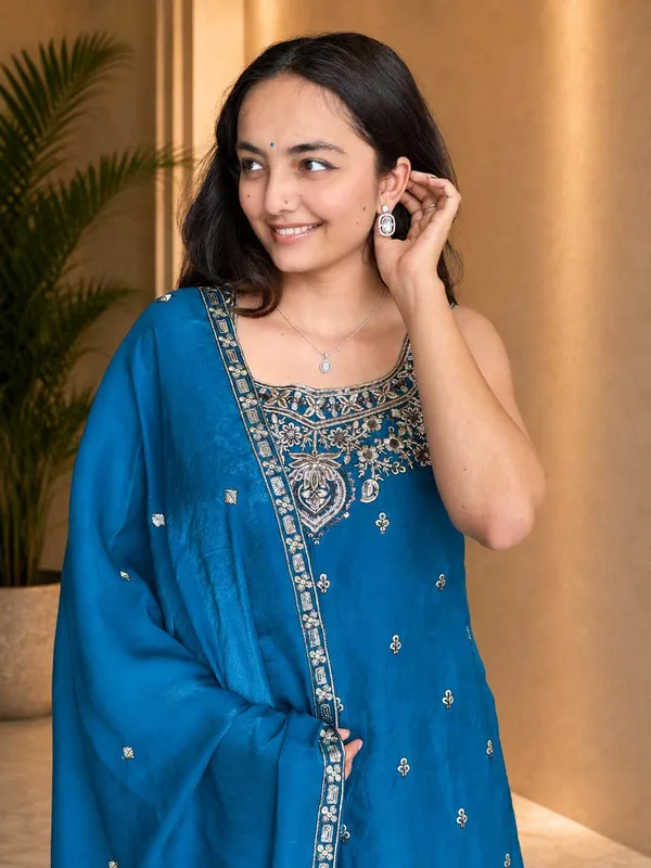 Stylish_Satin_Short_Kurta_Flared_Palazzo_Set_Royalblue