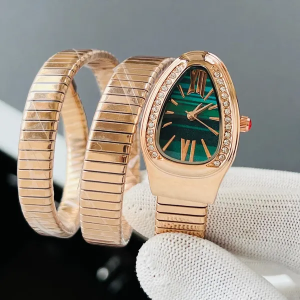 Rose_Gold_Stainless_Steel_Green_Dial_Bracelet_Watch_For_Women
