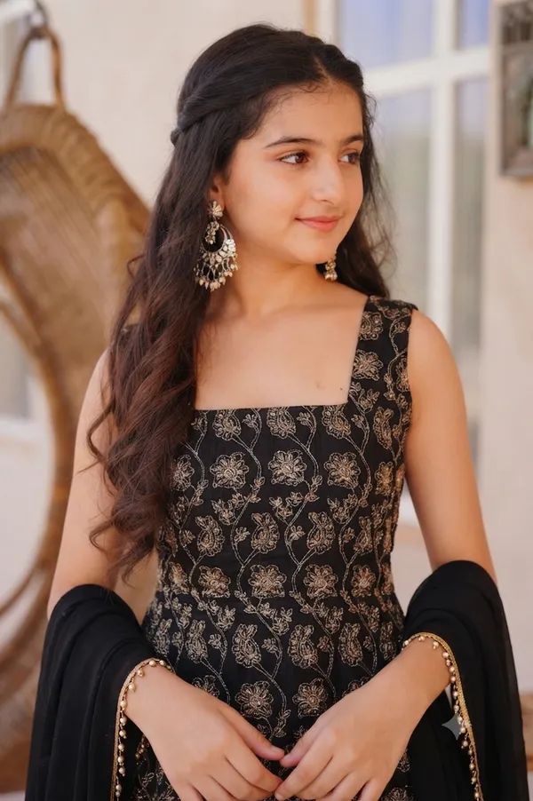Girls_Ethnic_black_Embroidered_3_piss_plaza_Set_with_Dupatta_|_Kids_Festive_Wear_Palazzo_Suit_|_Heavy__embrodery__Work_Party_Outfit_