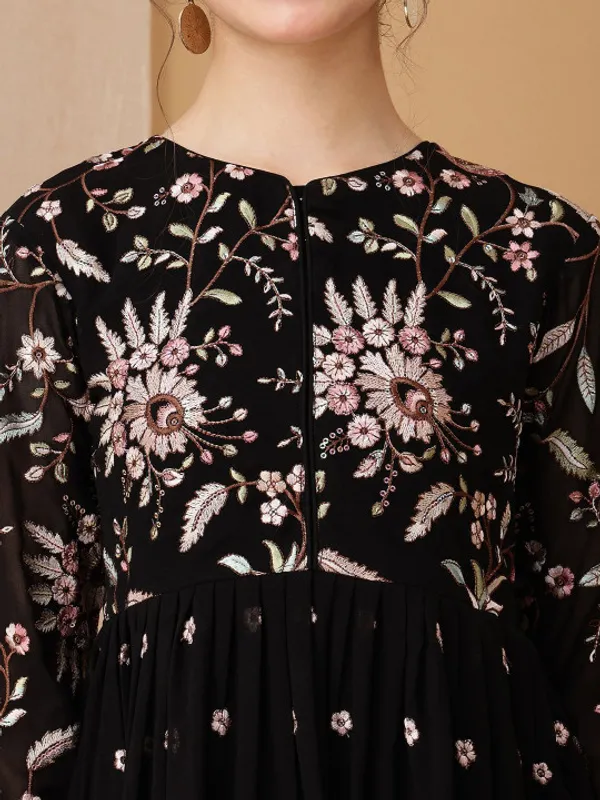 Black_Floral_Print_Anarkali_Set_for_Girls