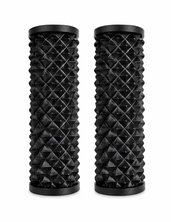 MotoBlink_Universal_Diamond_Pattern_Handle_Bar_Grip_For_Universal_For_Bike_Universal_For_Bike_(Pack_of_2)