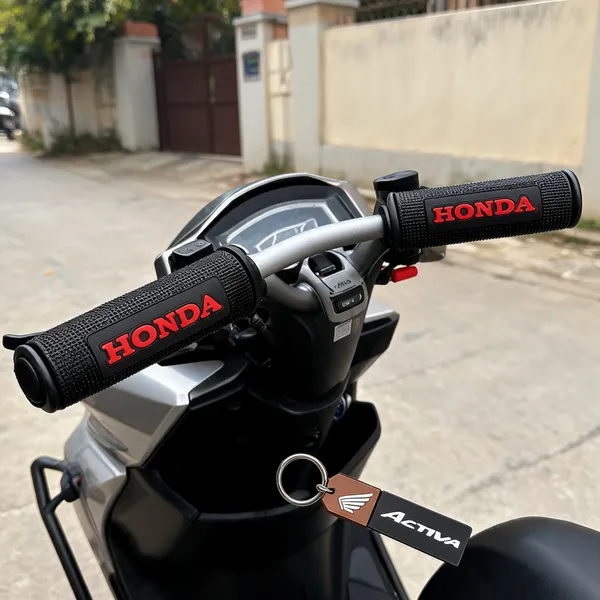 Multicolor_Tempered_Glass_Silicone_Handle_Bar_Grip_Bike_Display_Screen_Guard_Honda_Bike_And_Scooter__Pack_Of_2