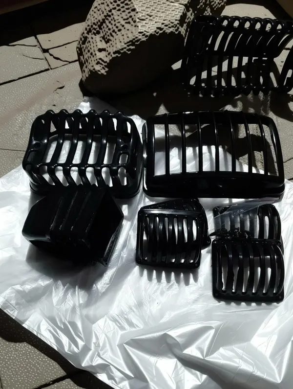 Hardikeshop_Accessories_Modified_for_Hero_Splendor_pro_plus_(_Bike_Headlight_Grill_Covers)_Bike_Headlight_Grill_(Black)