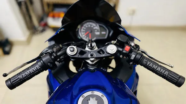Black_Rubber_Handle_Bar_Grip_Yamaha_R15_And_Fz__Pack_Of_2