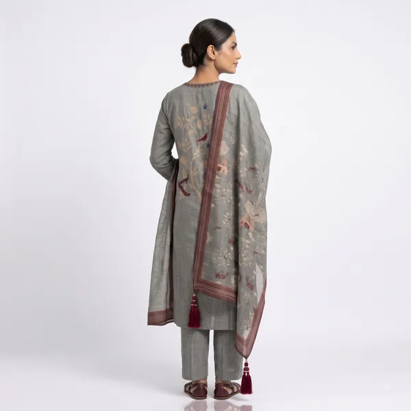 Casual_Suit_3_Piece_Muslin_Silk_With_Thread_Work