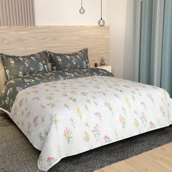 Tript_Home_decor-Double_Bed_with_two_pillow_coversComforter_with_two_piloow_covers