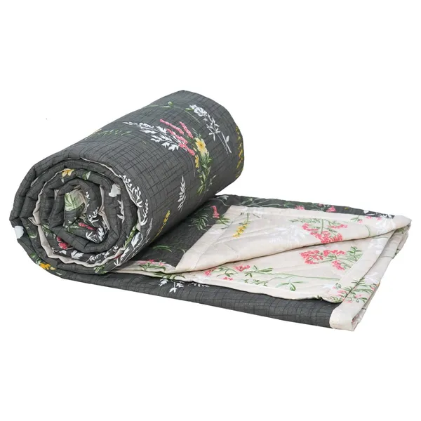 Tript_Home_decor-Double_Bed_with_two_pillow_coversComforter_with_two_piloow_covers