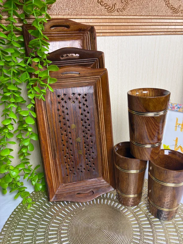 Brown_Sheesham_Wood_Handcrafted_3_Serving_Tray_With_3_Glass_Set