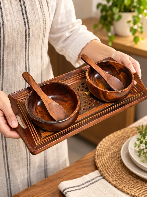 Wooden_Handcrafted_Serving_Tray_with_2_Bowls_and_2_Spoons_Set_in_Sheesham
