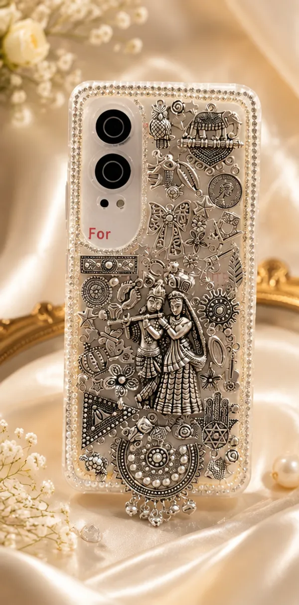Clear_Embellished_Phone_Case_With_Decorative_Charms
