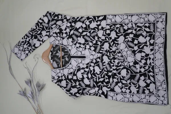 Black_Georgette_Short_Kurta_For_Women
