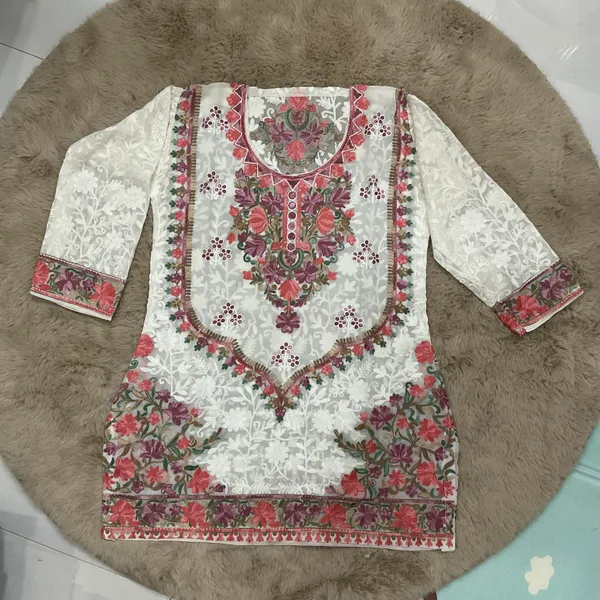 White_Georgette_Short_Kurti_For_Women