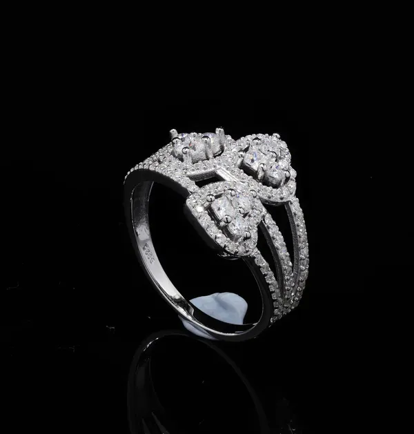 Pure_925_Silver_3_Heart_Moissanite_Ring_For_Women