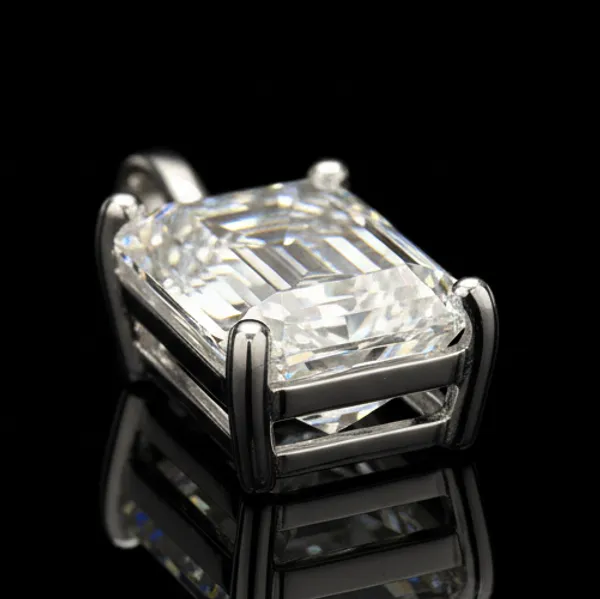 Pure_925_Silver_Emerald_Moissanite_Pendant_For_Women
