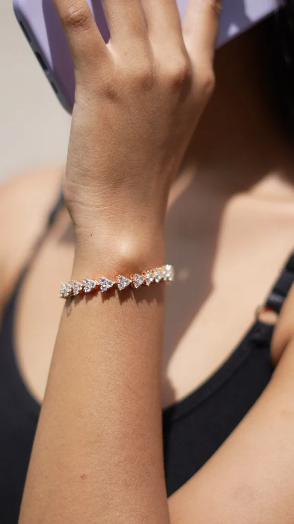 Pure_925_Silver_Heart_Moissanite_Bracelet_For_Women