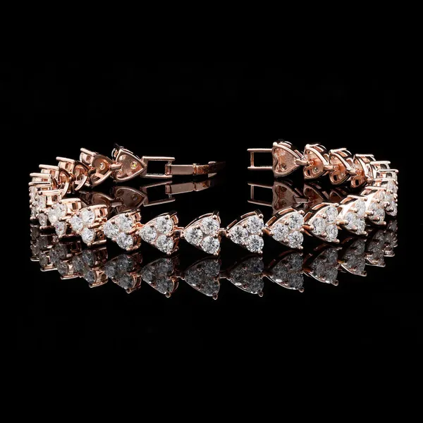 Pure_925_Silver_Heart_Moissanite_Bracelet_For_Women