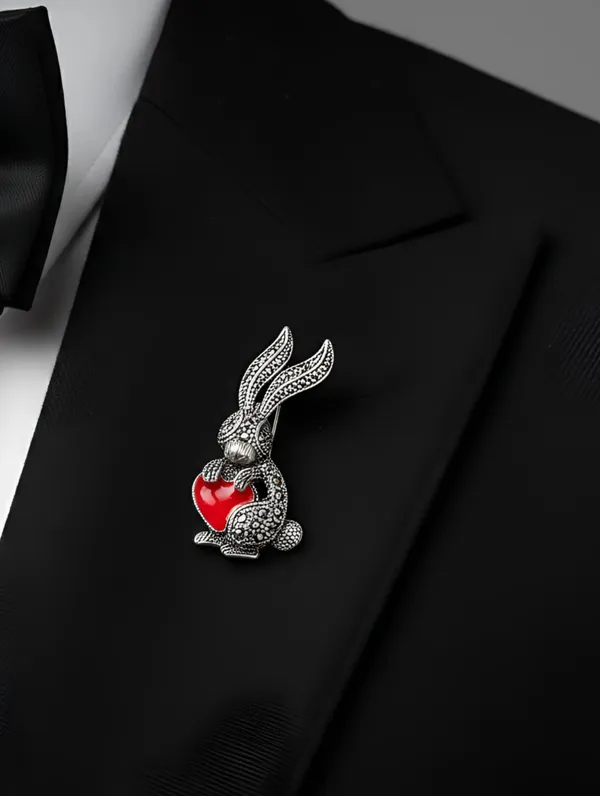 Pure_925_Silver_Amour_Bunny_Brooch