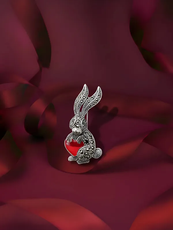 Pure_925_Silver_Amour_Bunny_Brooch