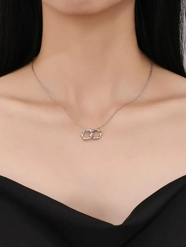 Pure_925_Silver_Interlocked_Aura_Pendant_For_Women