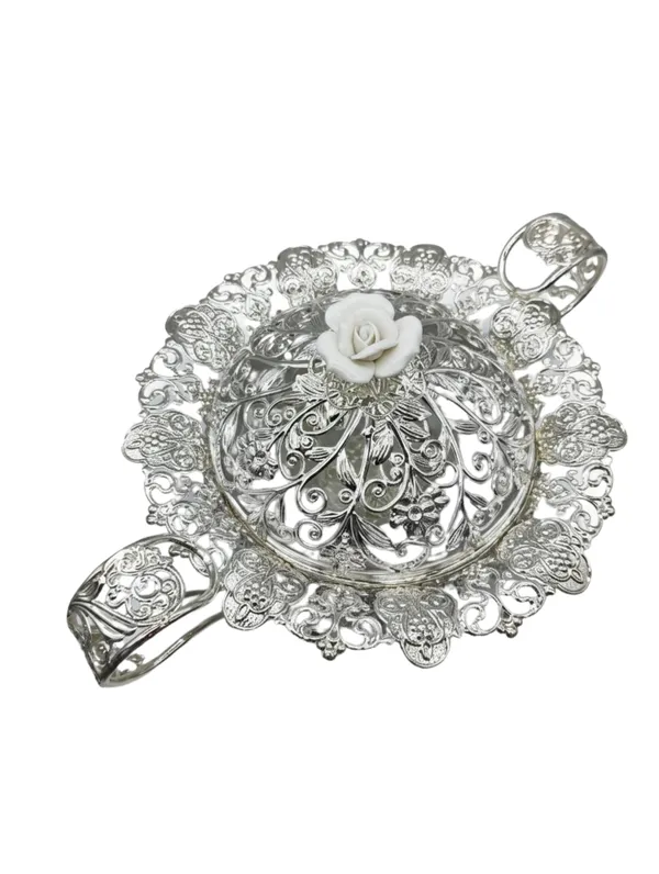 Royal_Rose_Filigree_Serving_Dish