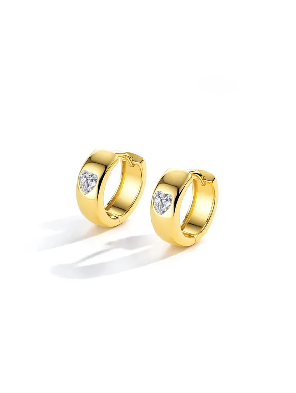 Pure_925_Silver_Luminious_Heart_Hoop_Earrings_For_Women