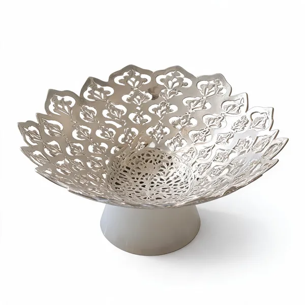 Silver-Coated_Lace_Cutwork_Pedestal_Decorative_Bowl
