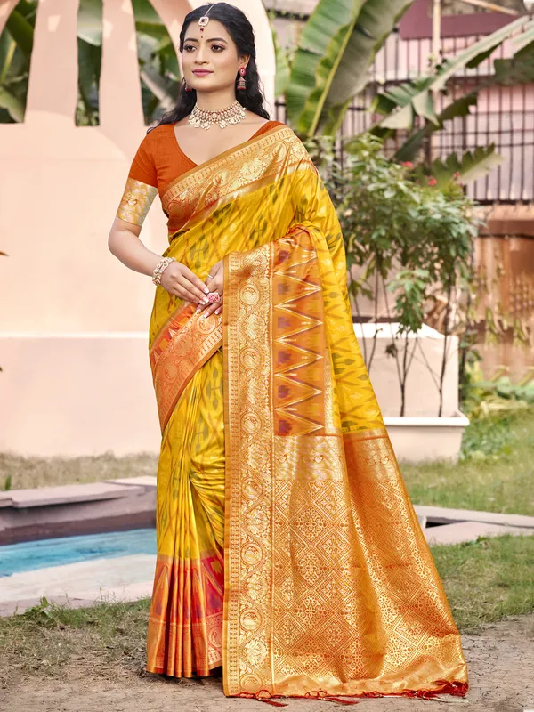 Mustard_Yellow_Jacquard_Zari_Border_Woven_Saree_For_Women