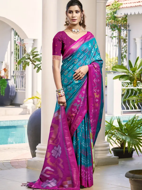 Sky_Blue_Magenta_Pochampalli_Soft_Silk_Ikat_Woven_Saree_For_Women