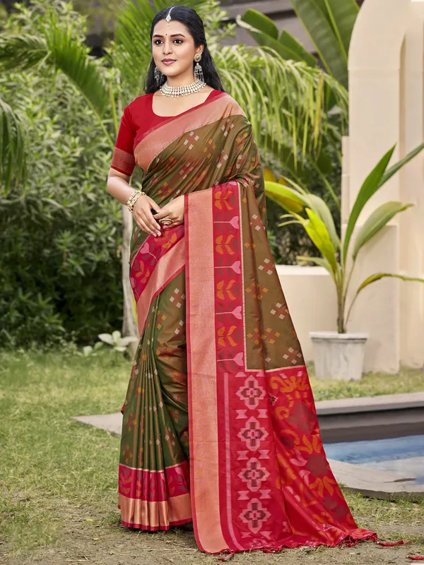 Brown_Red_Pochampalli_Soft_Silk_Ikat_Woven_Saree_For_Women