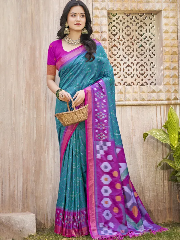 Sea_Green_Violet_Pochampalli_Soft_Silk_Ikat_Woven_Saree_For_Women