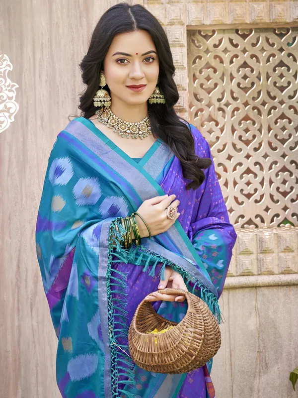 Violet_Sky_Blue_Pochampalli_Soft_Silk_Ikat_Woven_Saree_For_Women