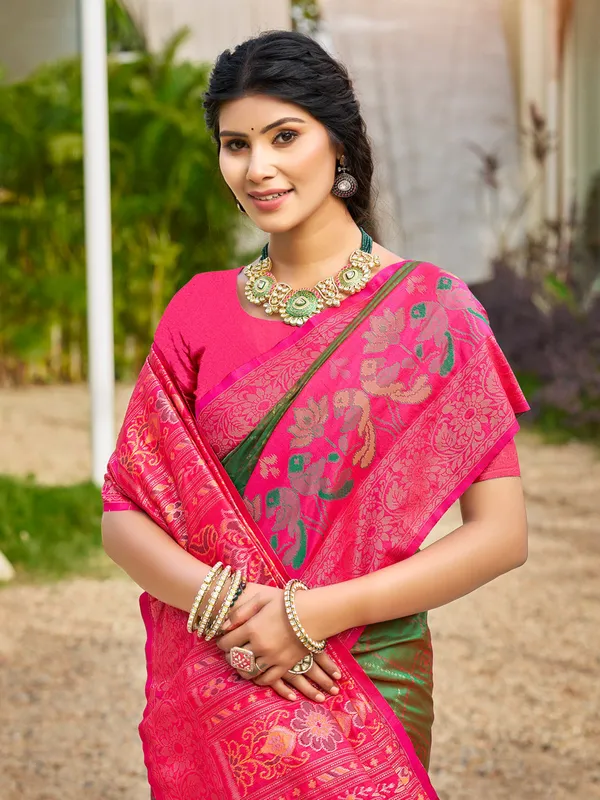 Green_Pochampalli_Silk_Woven_Saree_For_Women