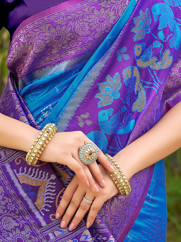 Blue_Pochampalli_Silk_Traditional_Woven_Festive_Saree_For_Women
