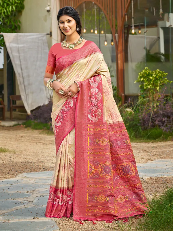 Cream_Pochampalli_Silk_Woven_Saree_For_Women