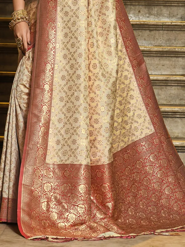 Ivory_Maroon_Paithani_Silk_Zari_Woven_Saree_For_Women