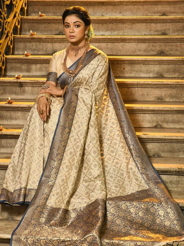 Ivory_Navy_Blue_Banarasi_Silk_Golden_Zari_Woven_Saree_For_Women