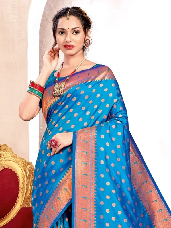 Blue_Kanjivaram_Silk_Zari_Peacock_Woven_Saree_For_Women