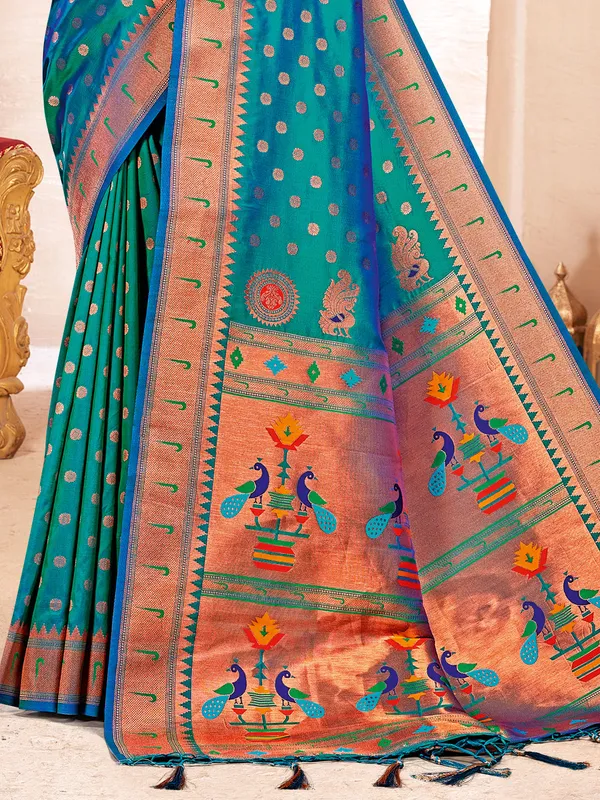 Sea_Green_Kanjivaram_Silk_Golden_Zari_Peacock_Woven_Saree_For_Women