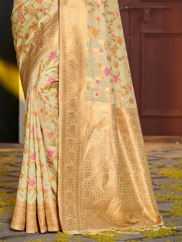 Pastel_Pista_Green_Silk_Blend_Woven_Floral_Zari_Saree_For_Women