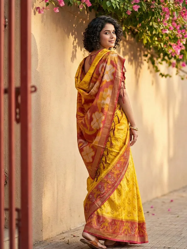 Mustard_Yellow_Patola_Inspired_Woven_Maroon_Contrast_Tassel_Pallu_Saree_For_Women