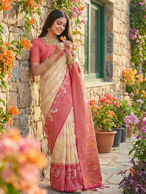 Cream_Ivory_Pink_Silk_Woven_Contrast_Border_Saree_For_Women