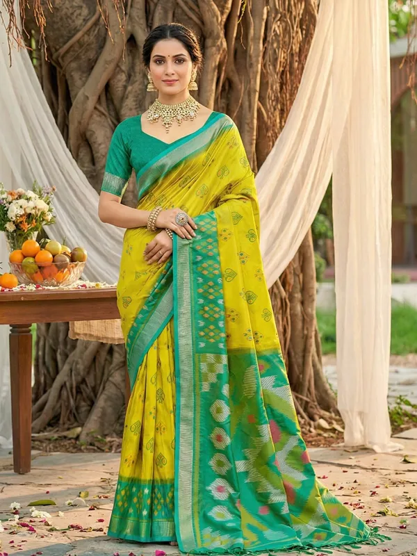 Lime_Yellow_Green_Contrast_Silk_Woven_Saree_For_Women